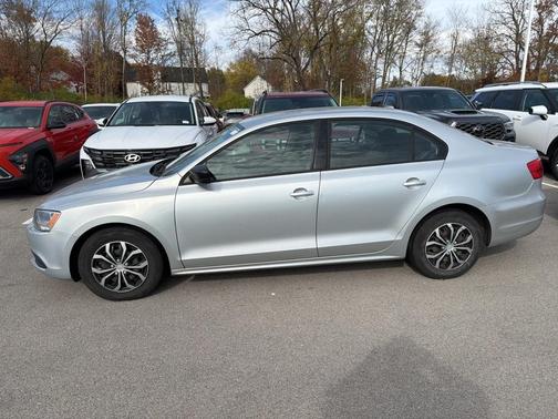 2011 Volkswagen Jetta Base