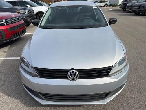2011 Volkswagen Jetta Base