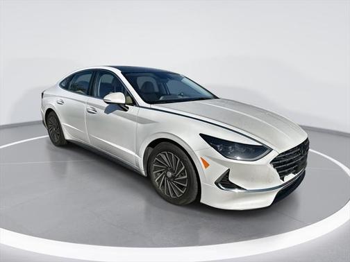 2022 Hyundai SONATA Hybrid Limited