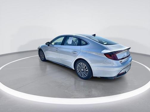 2022 Hyundai SONATA Hybrid Limited