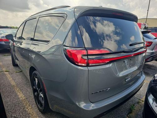 2022 Chrysler Pacifica Limited