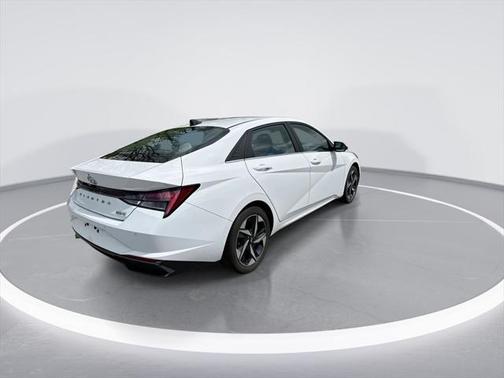 2022 Hyundai ELANTRA HEV Limited