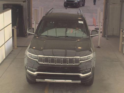 2023 Jeep Grand Wagoneer Series II