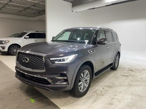2022 INFINITI QX80 Luxe