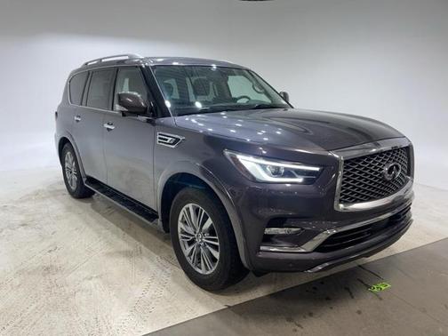 2022 INFINITI QX80 Luxe