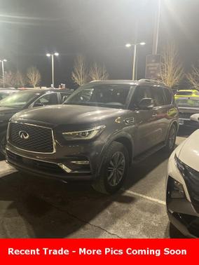 2022 INFINITI QX80 Luxe