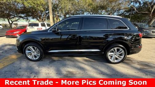 2021 Audi Q7 45 Premium Plus