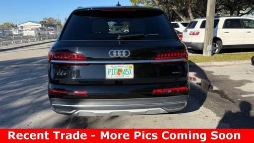 2021 Audi Q7 45 Premium Plus