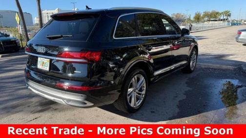2021 Audi Q7 45 Premium Plus