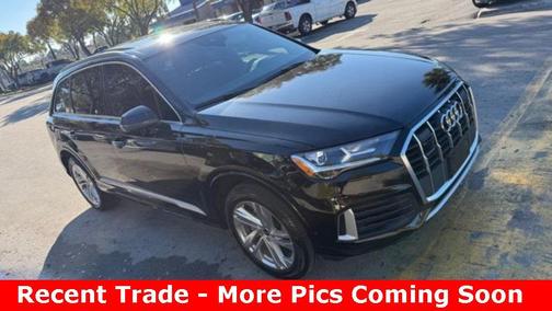 2021 Audi Q7 45 Premium Plus
