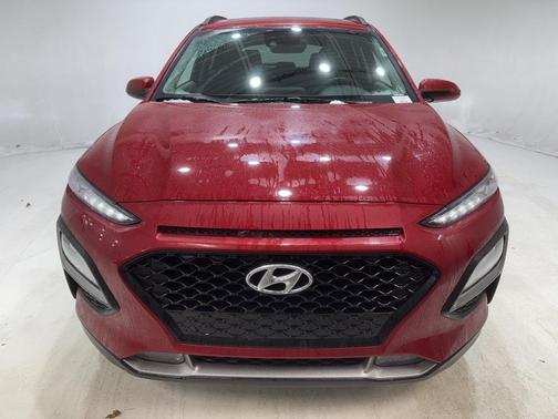 2020 Hyundai KONA SEL Plus