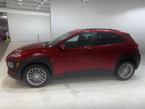 2020 Hyundai KONA SEL Plus