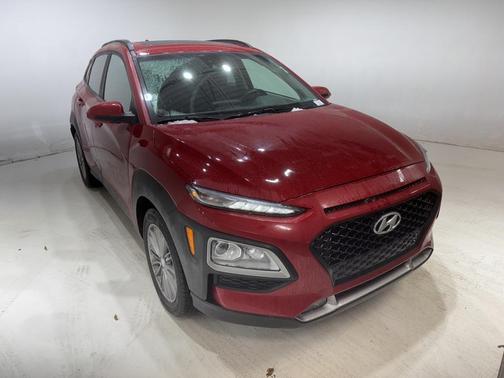 2020 Hyundai KONA SEL Plus