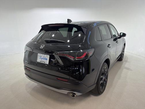 Crystal Black Pearl 2024 Honda HR-V Sport