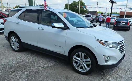Iridescent Pearl Tricoat 2018 Chevrolet Equinox Premier