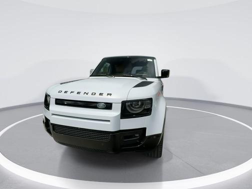 2023 Land Rover Defender 110 V8