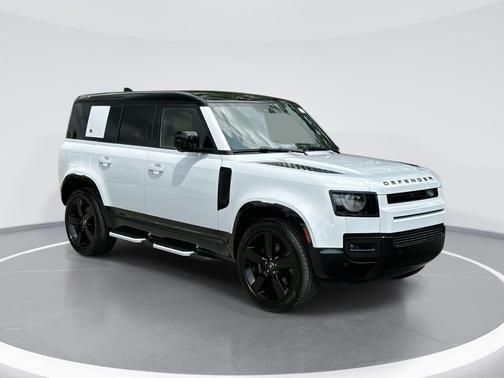 2023 Land Rover Defender 110 V8