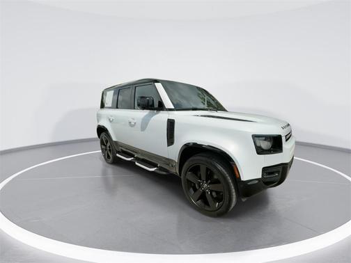 2023 Land Rover Defender 110 V8