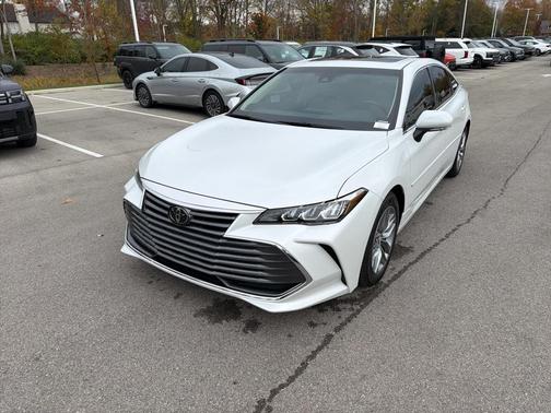 2019 Toyota Avalon XLE