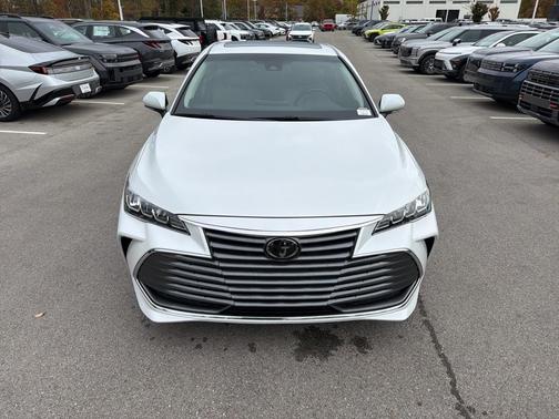 2019 Toyota Avalon XLE