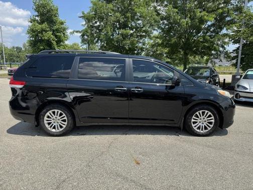 2014 Toyota Sienna L