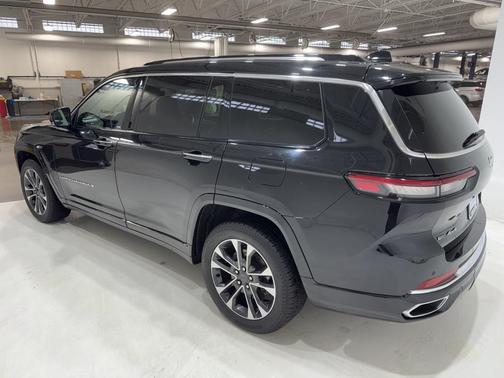 2022 Jeep Grand Cherokee L Overland