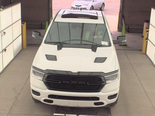 Bright White Clearcoat 2023 RAM 1500 Laramie