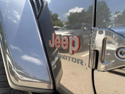 2021 Jeep Gladiator Mojave