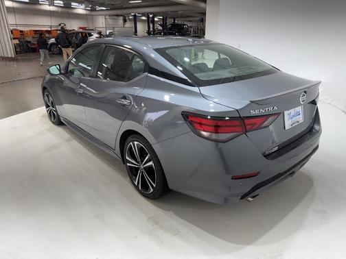 2022 Nissan Sentra SR