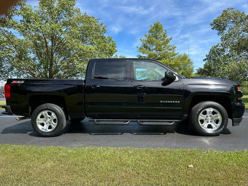 2017 Chevrolet Silverado 1500 2LT