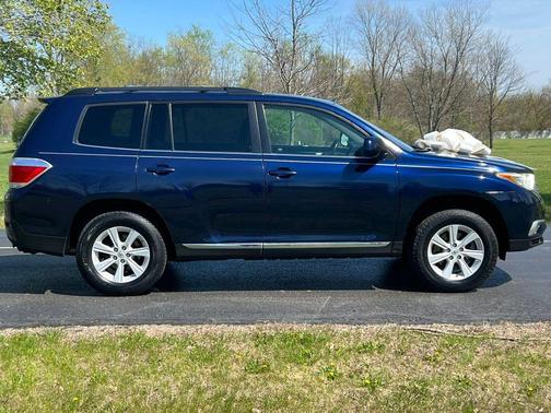 2012 Toyota Highlander SE
