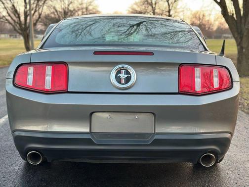 2011 Ford Mustang V6 Premium
