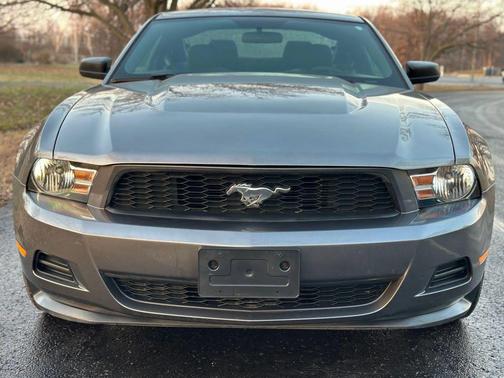 2011 Ford Mustang V6 Premium