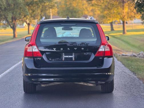 2010 Volvo V70 3.2 Wagon 4D