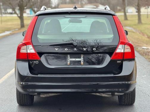 2010 Volvo V70 3.2 Wagon 4D