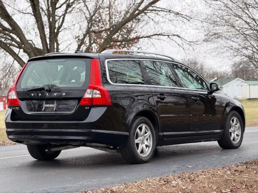 2010 Volvo V70 3.2 Wagon 4D