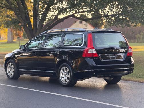 2010 Volvo V70 3.2 Wagon 4D