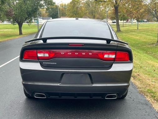 2014 Dodge Charger SE