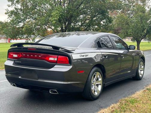 2014 Dodge Charger SE