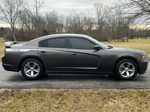 2014 Dodge Charger SE