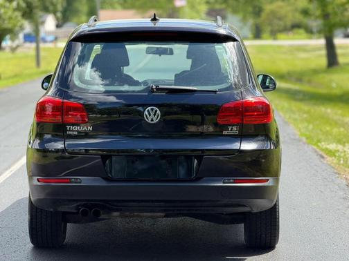 2017 Volkswagen Tiguan Limited 2.0T S