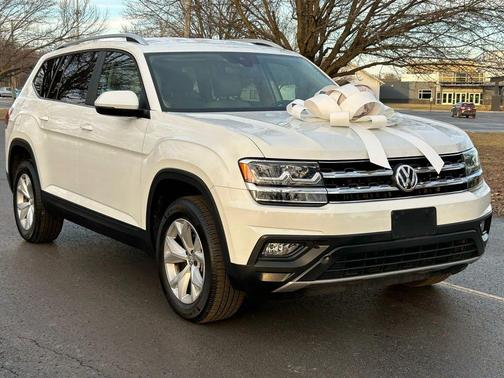 2018 Volkswagen Atlas SE w/Tech Pkg Sport Utility 4D