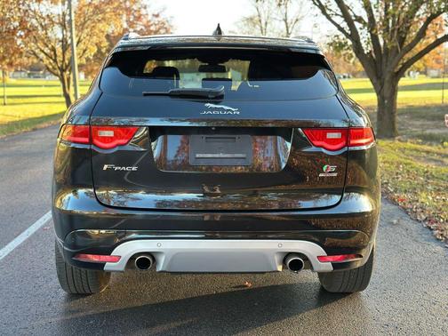 2018 Jaguar F-PACE S