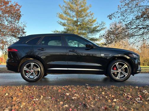 2018 Jaguar F-PACE S