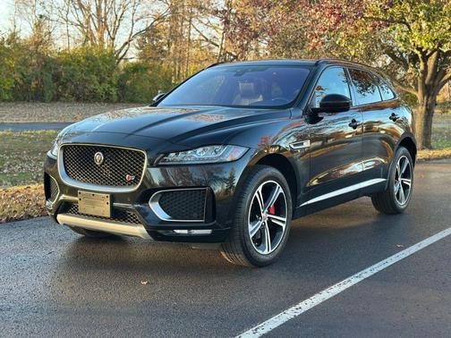 2018 Jaguar F-PACE S