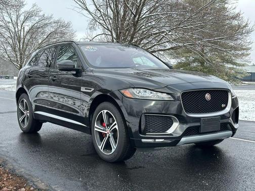 2018 Jaguar F-PACE S