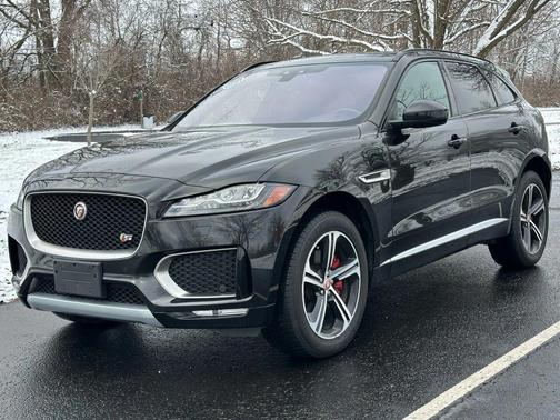 2018 Jaguar F-PACE S