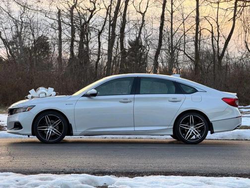 2022 Honda Accord Hybrid Touring