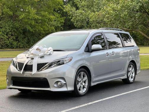 2013 Toyota Sienna SE