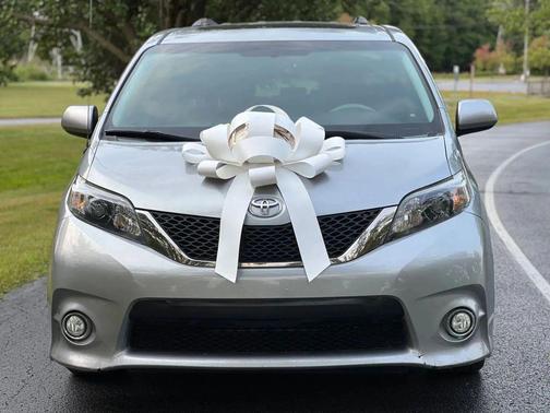 2013 Toyota Sienna SE